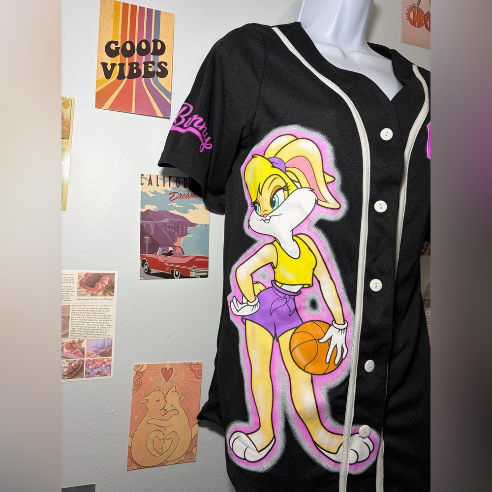 Warner Bros. Black and White Tuney Tunes Logo Apparel Piece - Picture 4 of 5